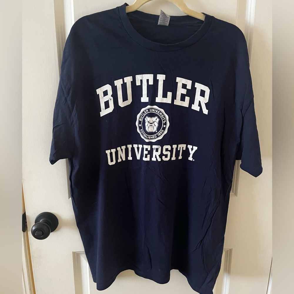 Butler University T-shirt. Mens XL.